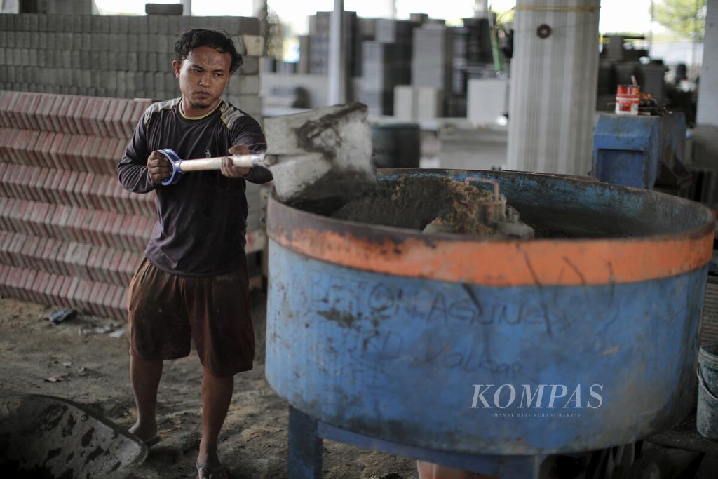 https://assetd.kompas.id/_mj3ATVfJ2wu-JQ3NGvrBt4uKMI=/1024x683/filters:watermark(https://cdn-content.kompas.id/umum/kompas_main_logo.png,-16p,-13p,0)/https%3A%2F%2Fkompas.id%2Fwp-content%2Fuploads%2F2021%2F10%2Fb5e65733-cc4d-47b9-8b1c-7d04daed19a0_jpg.jpg