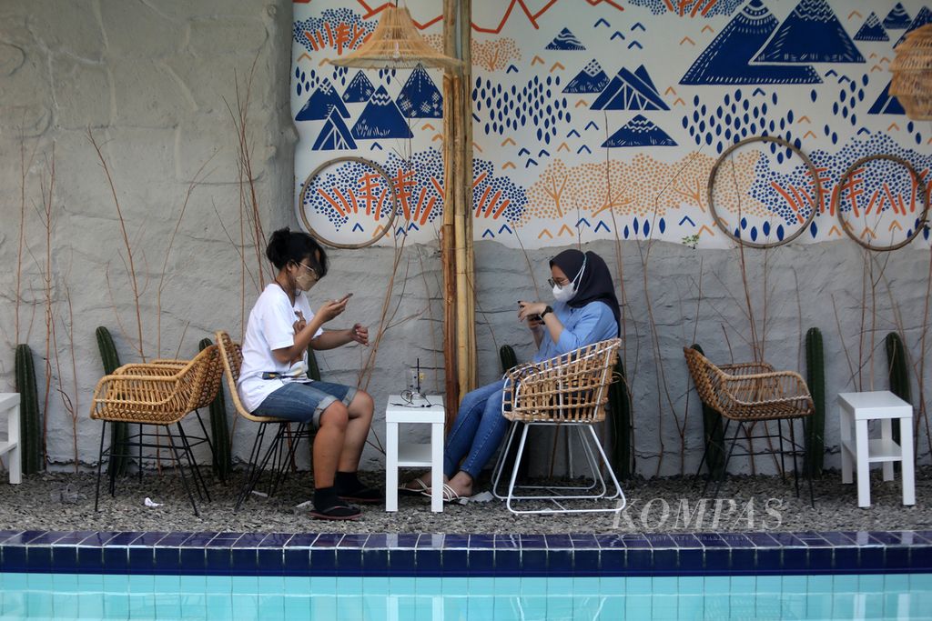https://assetd.kompas.id/aKnSU8KlJUrTH3p44y6LaJnkt9o=/1024x683/filters:watermark(https://cdn-content.kompas.id/umum/kompas_main_logo.png,-16p,-13p,0)/https%3A%2F%2Fkompas.id%2Fwp-content%2Fuploads%2F2021%2F10%2Fe7e5c356-6ad2-47b0-8ebd-c04ef8d55821_jpg.jpg