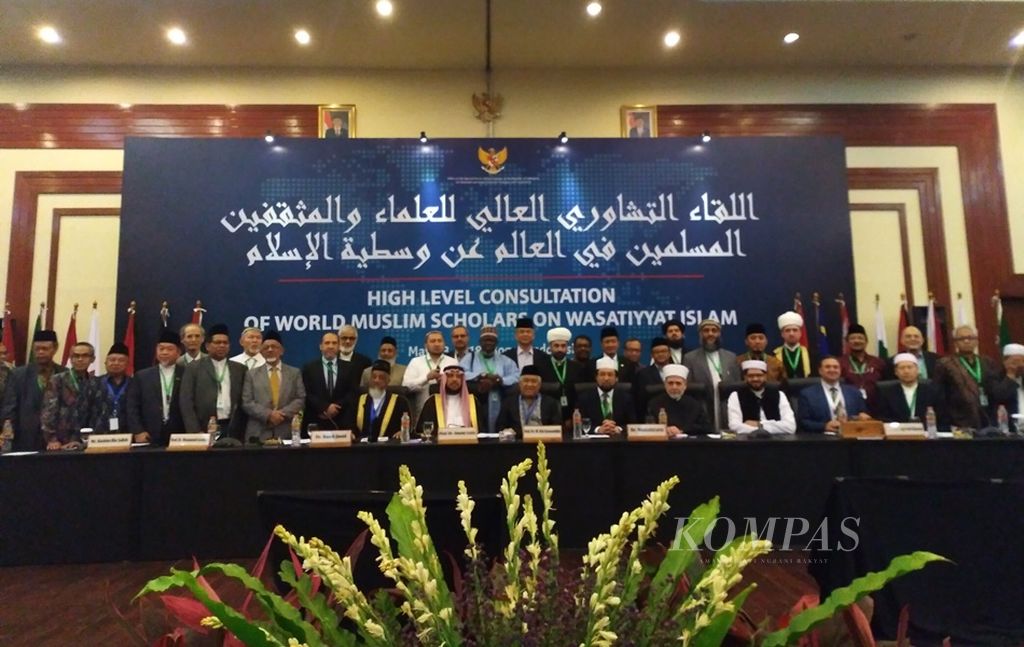 https://assetd.kompas.id/aMstY7Dq0VJTbG1KjarNlz27bGw=/1024x647/filters:watermark(https://cdn-content.kompas.id/umum/kompas_main_logo.png,-16p,-13p,0)/https%3A%2F%2Fkompas.id%2Fwp-content%2Fuploads%2F2018%2F05%2F20180503abk1.jpgedit.jpg