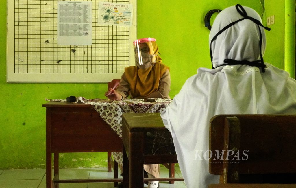 https://assetd.kompas.id/ag1HjWsLh4cFlPBu7EcpnLRLEsI=/1024x650/filters:watermark(https://cdn-content.kompas.id/umum/kompas_main_logo.png,-16p,-13p,0)/https%3A%2F%2Fkompas.id%2Fwp-content%2Fuploads%2F2020%2F06%2Fddd6eed7-2371-47d1-8122-15cc0006f1d2_jpg.jpg