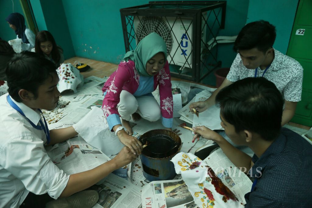 https://assetd.kompas.id/azvjTQuixlh7cf-T_KvH5eewaS4=/1024x683/filters:watermark(https://cdn-content.kompas.id/umum/kompas_main_logo.png,-16p,-13p,0)/https%3A%2F%2Fkompas.id%2Fwp-content%2Fuploads%2F2019%2F07%2F20190710HASA_1562735745.jpg