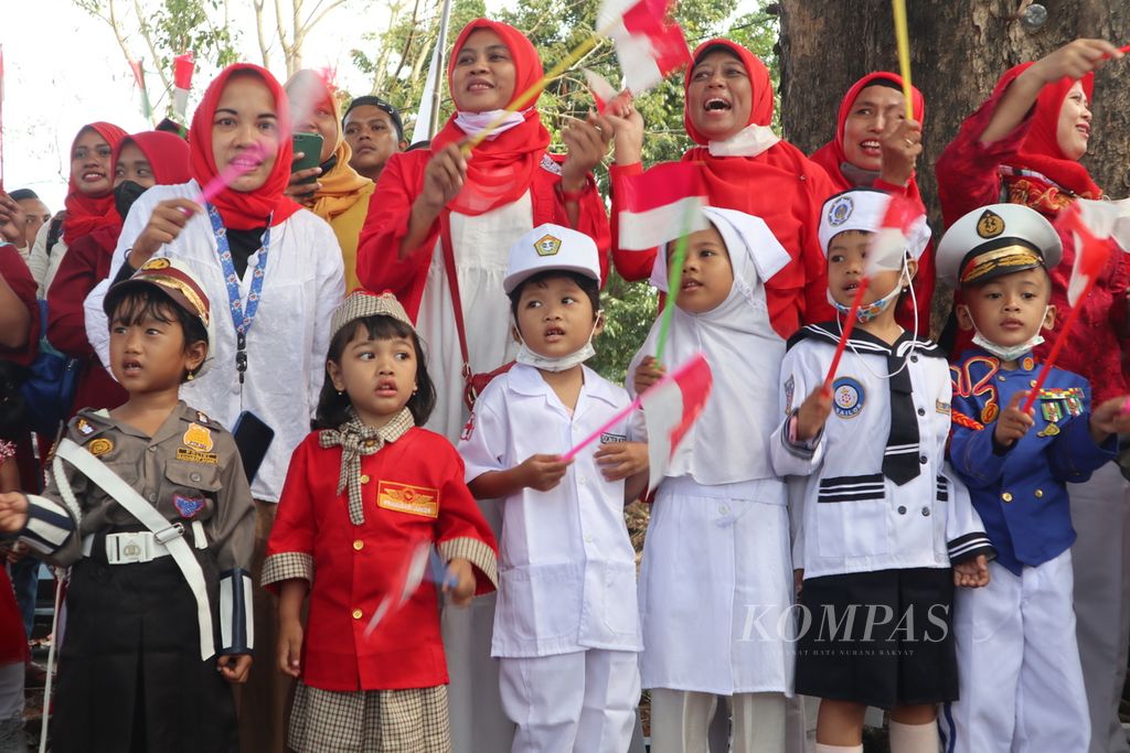 https://assetd.kompas.id/bIgKLp4REEhr83ScQVhNe4px7mE=/1024x683/filters:watermark(https://cdn-content.kompas.id/umum/kompas_main_logo.png,-16p,-13p,0)/https%3A%2F%2Fasset.kgnewsroom.com%2Fphoto%2Fpre%2F2022%2F08%2F17%2Fc5610812-fe0a-49e1-8c74-3bbe0a8f989d_jpg.jpg