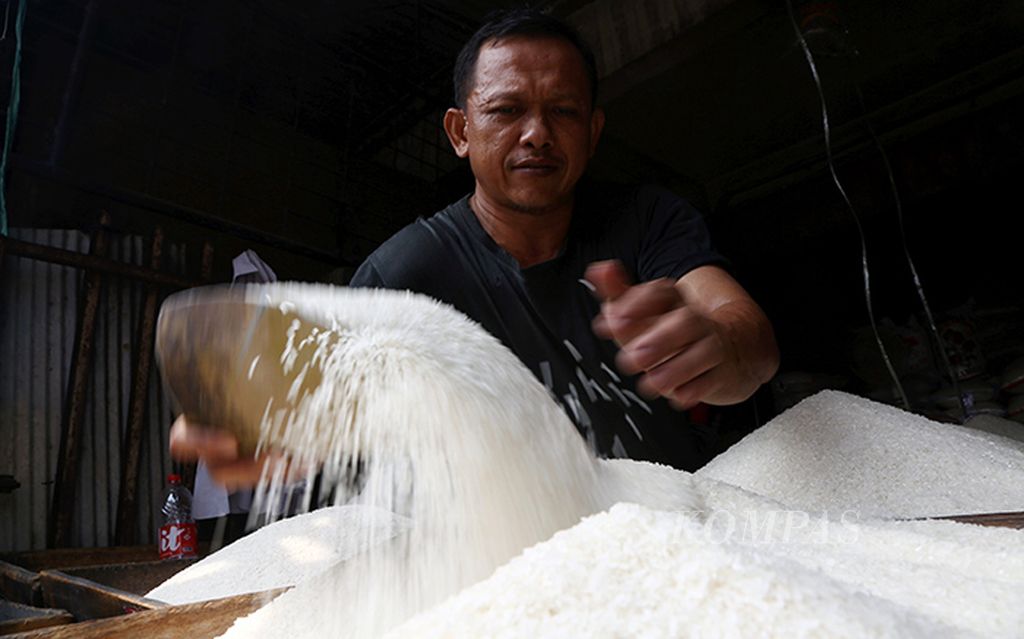 https://assetd.kompas.id/bQzwkfFd1fIg4dbq6LG0Rv5Rdsc=/1024x639/filters:watermark(https://cdn-content.kompas.id/umum/kompas_main_logo.png,-16p,-13p,0)/https%3A%2F%2Fkompas.id%2Fwp-content%2Fuploads%2F2018%2F10%2F20180826PRI2HR_1537923413.jpg