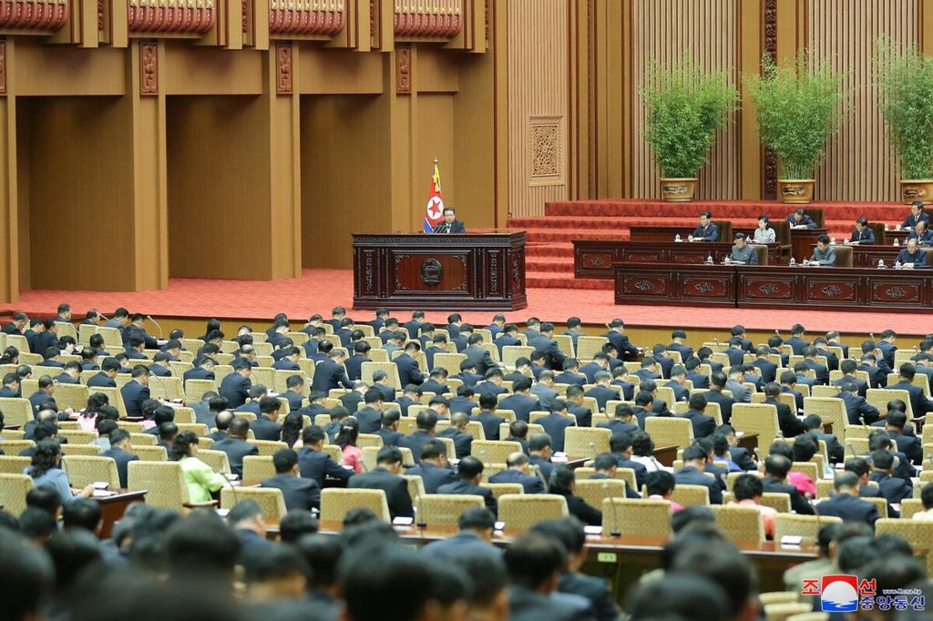 https://assetd.kompas.id/bS20OmcwdzJUH_zUIBj9sCHLKpc=/1024x682/https%3A%2F%2Fkompas.id%2Fwp-content%2Fuploads%2F2021%2F09%2FNKOREA-POLITICS_99321124_1633059649.jpg