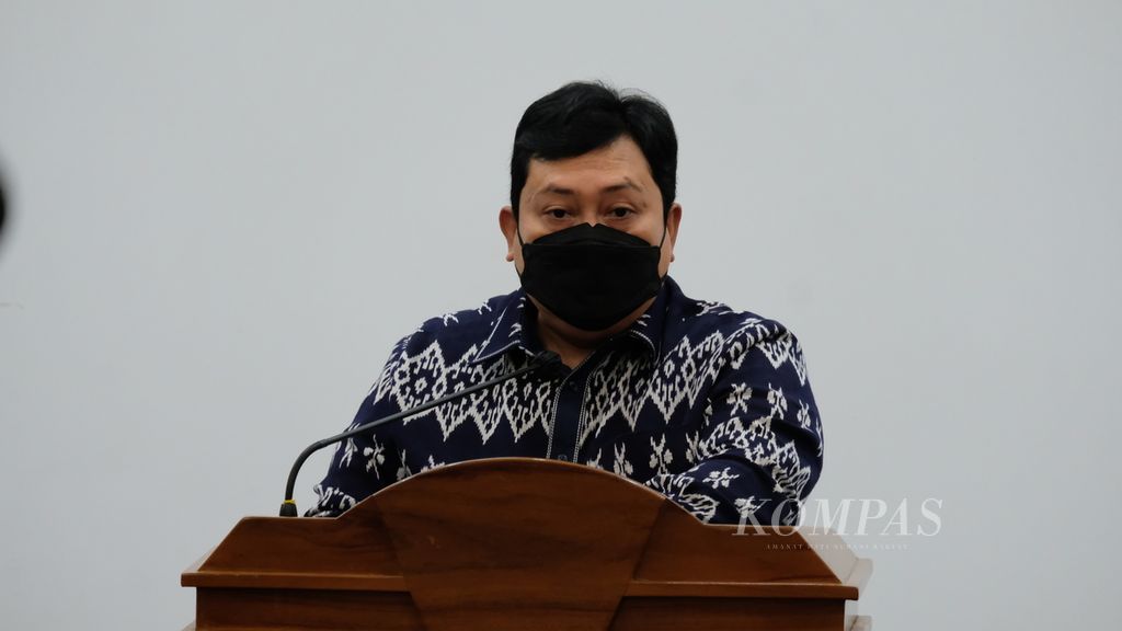 Pelaksana Tugas Direktur Jenderal Bimbingan Masyarakat Katolik Albertus Magnus Adiyarto, pada Rapat Kerja Nasional Lembaga Pembinaan dan Pengembangan Pesta Paduan Suara Gerejani Katolik Nasional (LP3N) di Jakarta, Jumat (13/5/2022).