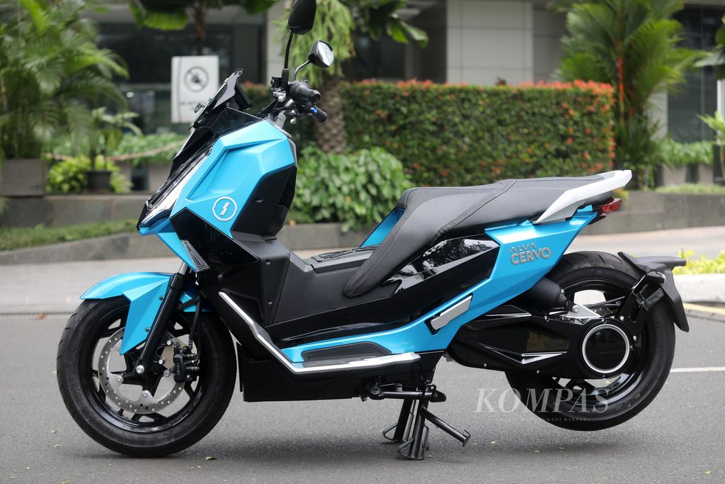 Tampilan Alva Cervo saat peluncuran produk di kawasan SCBD, Jakarta (27/5/2023). 