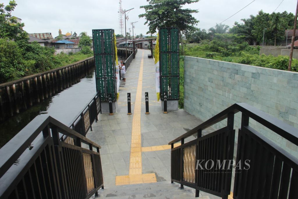 https://assetd.kompas.id/c2iBD4JF35dPNwA0P47sJhOisOk=/1024x683/filters:watermark(https://cdn-content.kompas.id/umum/kompas_main_logo.png,-16p,-13p,0)/https%3A%2F%2Fkompas.id%2Fwp-content%2Fuploads%2F2021%2F09%2FIMG_1431_1631787349.jpg