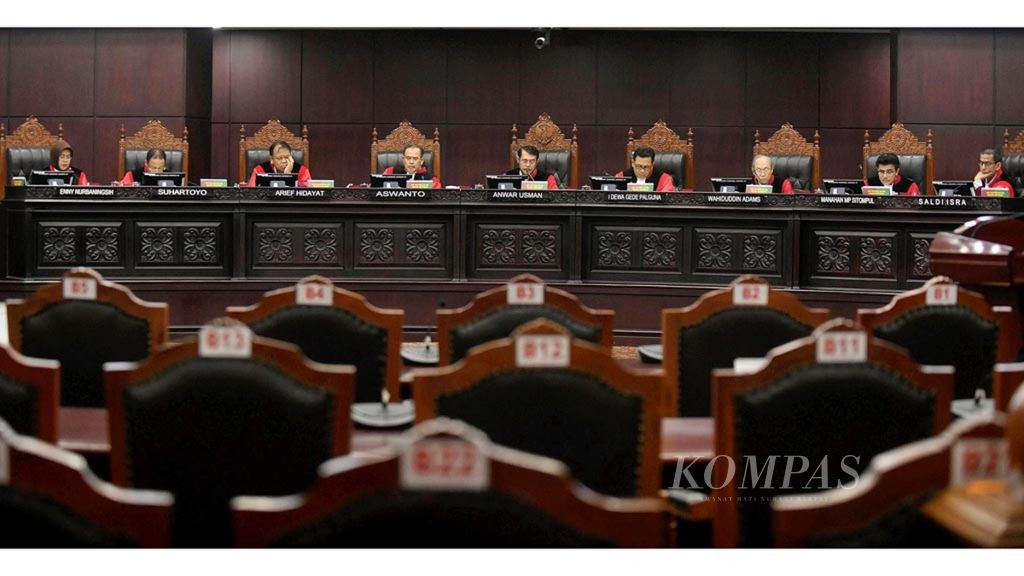 Mahkamah Konstitusi (MK) menggelar sidang pengucapan putusan empat perkara pengujian undang-undang di Mahkamah Konstitusi yang dipimpin Ketua MK Anwar Usman di Gedung MK, Jakarta, Kamis (14/2/2019). 