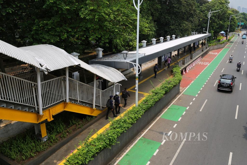 https://assetd.kompas.id/cRlG0WyiSaMoXPUNk5qrgkZUfqI=/1024x683/filters:watermark(https://cdn-content.kompas.id/umum/kompas_main_logo.png,-16p,-13p,0)/https%3A%2F%2Fkompas.id%2Fwp-content%2Fuploads%2F2021%2F09%2F60f2c2ff-f8a2-4f13-bf3c-766e93363ba6_jpg.jpg