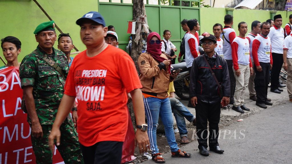 https://assetd.kompas.id/d7Sc8Mapf9tY8yIIggrexRkwl6w=/1024x575/filters:watermark(https://cdn-content.kompas.id/umum/kompas_main_logo.png,-16p,-13p,0)/https%3A%2F%2Fkompas.id%2Fwp-content%2Fuploads%2F2019%2F02%2F20190219bro-prabowo11SILO.jpg