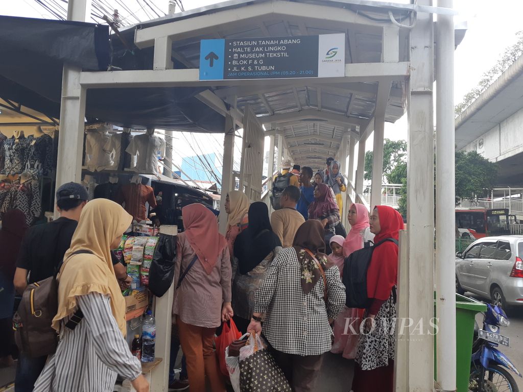 https://assetd.kompas.id/d8QypxwcBmZdTGCuvnNsTlwhRd4=/1024x768/filters:watermark(https://cdn-content.kompas.id/umum/kompas_main_logo.png,-16p,-13p,0)/https%3A%2F%2Fkompas.id%2Fwp-content%2Fuploads%2F2019%2F02%2F20190205_140704_copy-1.jpg
