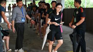 Singaporeans Crave Political Balance