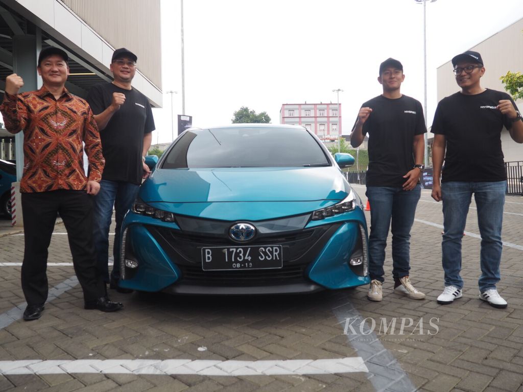 https://assetd.kompas.id/dax_-5Czr8NBSRDR2FI05bIwsjM=/1024x768/filters:watermark(https://cdn-content.kompas.id/umum/kompas_main_logo.png,-16p,-13p,0)/https%3A%2F%2Fkompas.id%2Fwp-content%2Fuploads%2F2019%2F07%2FP1016075_1563898429.jpg