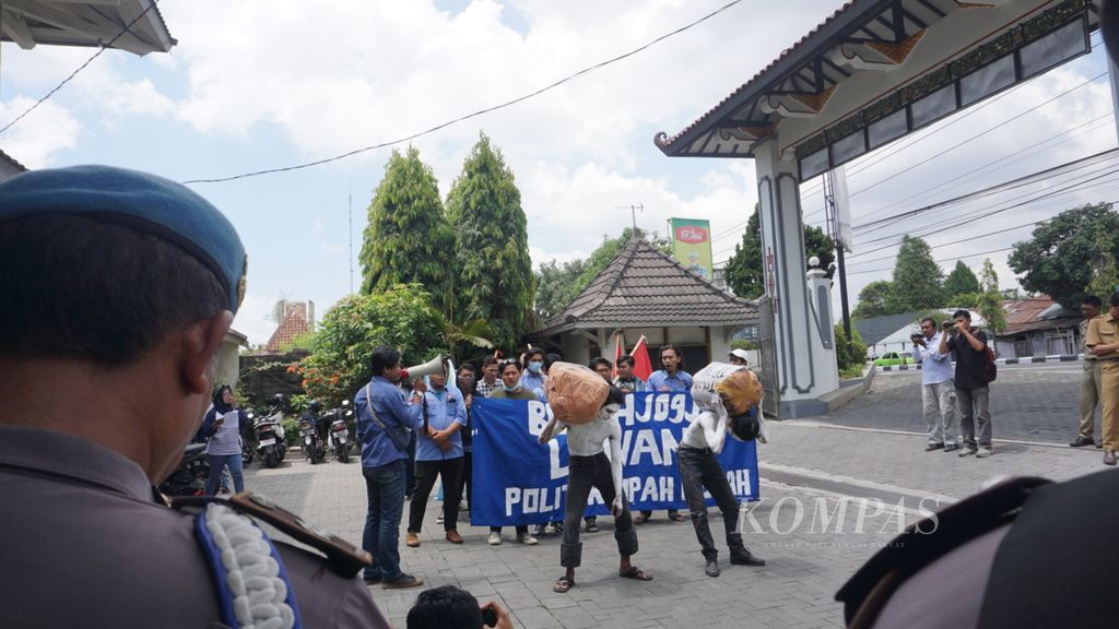 https://assetd.kompas.id/dyYajMCO0yg37z61AIyBQz8kBhs=/1024x576/filters:watermark(https://cdn-content.kompas.id/umum/kompas_main_logo.png,-16p,-13p,0)/https%3A%2F%2Fkompas.id%2Fwp-content%2Fuploads%2F2018%2F10%2FDSC06735_1540205775.jpg