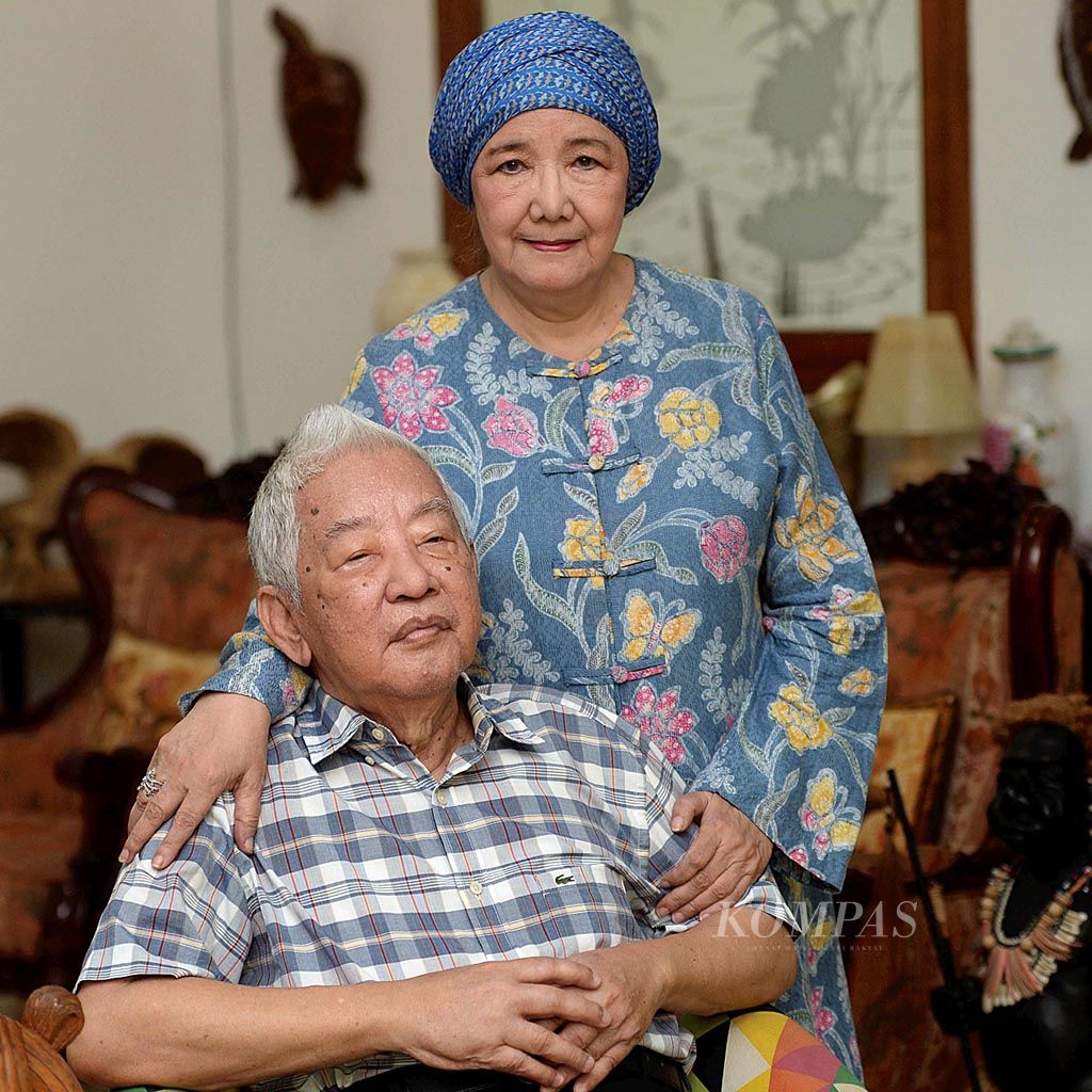 https://assetd.kompas.id/e2xN2pk753P3J0kDv0pXRNkiPpA=/1024x1024/filters:watermark(https://cdn-content.kompas.id/umum/kompas_main_logo.png,-16p,-13p,0)/https%3A%2F%2Fkompas.id%2Fwp-content%2Fuploads%2F2018%2F05%2F450377_getattachmentd3e597d1-4183-4424-a07d-784b59260310441777.jpg