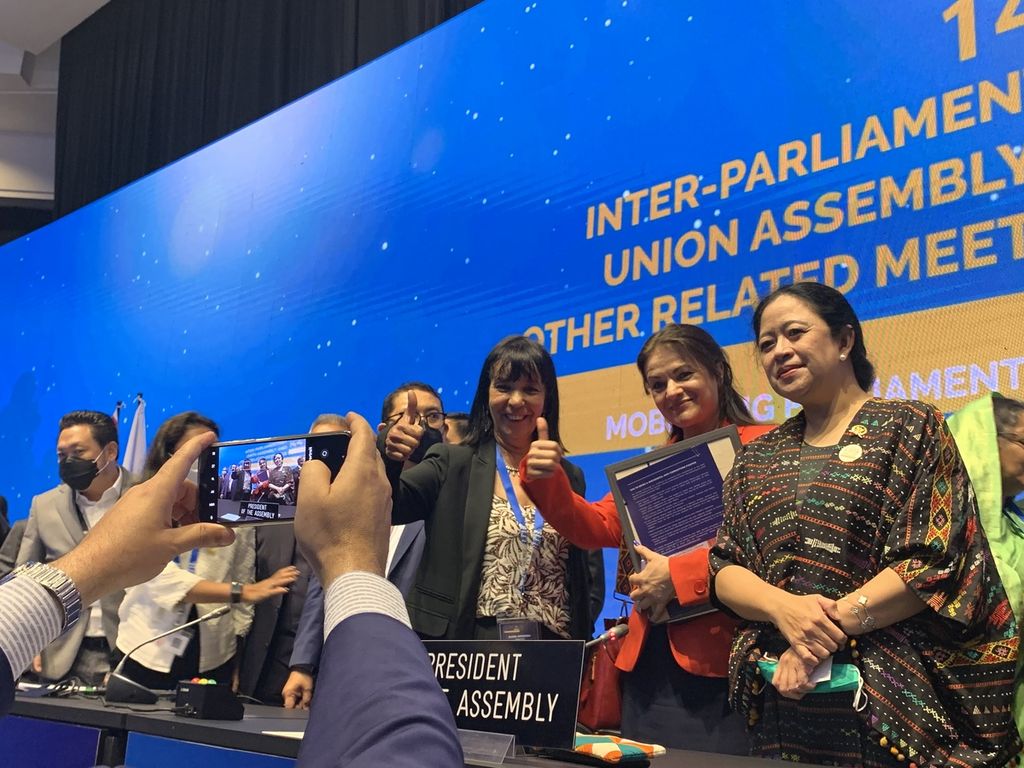 Suasana seusai sidang majelis Forum Parlemen Dunia atau Inter-Parliamentary Union (IPU) ke-144 di Bali International Convention Centre (BICC), Kabupaten Badung, Bali, Kamis (24/3/2022). 