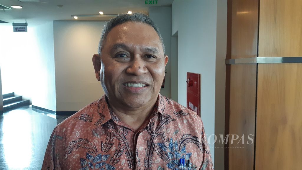 Guru Besar Hubungan Internasional Universitas Pelita Harapan Aleksius Jemadu ketika ditemui di Tangerang, Banten, Senin (13/3/2023).
