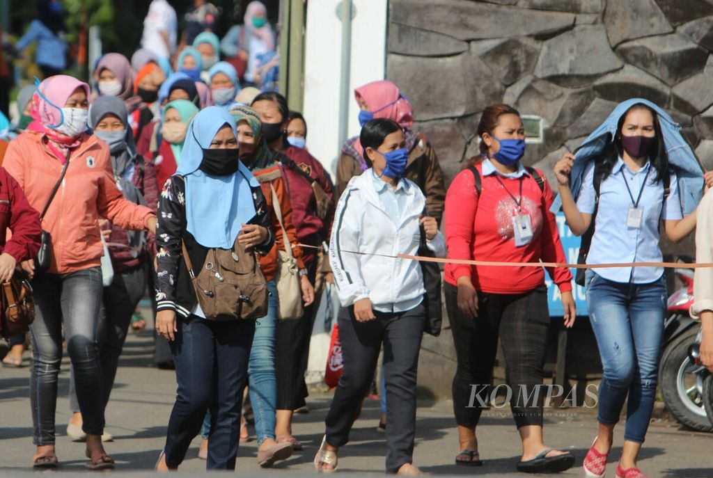 https://assetd.kompas.id/euskaP9vA4bKv-6Es45LehBfwoc=/1024x687/filters:watermark(https://cdn-content.kompas.id/umum/kompas_main_logo.png,-16p,-13p,0)/https%3A%2F%2Fkompas.id%2Fwp-content%2Fuploads%2F2020%2F04%2F20200423TAM-01_1587645732.jpg