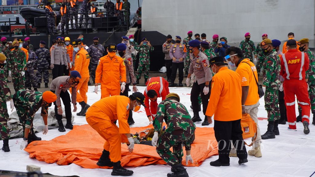 https://assetd.kompas.id/f6AlGZaFEBVwORqUckRtWqL43AQ=/1024x576/filters:watermark(https://cdn-content.kompas.id/umum/kompas_main_logo.png,-16p,-13p,0)/https%3A%2F%2Fkompas.id%2Fwp-content%2Fuploads%2F2021%2F01%2F488910ae-1bee-4182-8f7a-b588b32f4b6f_JPG.jpg