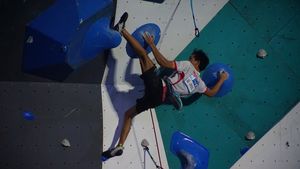 Langkah Kecil Menuju Mimpi Besar Tim Panjat Tebing Lead Indonesia
