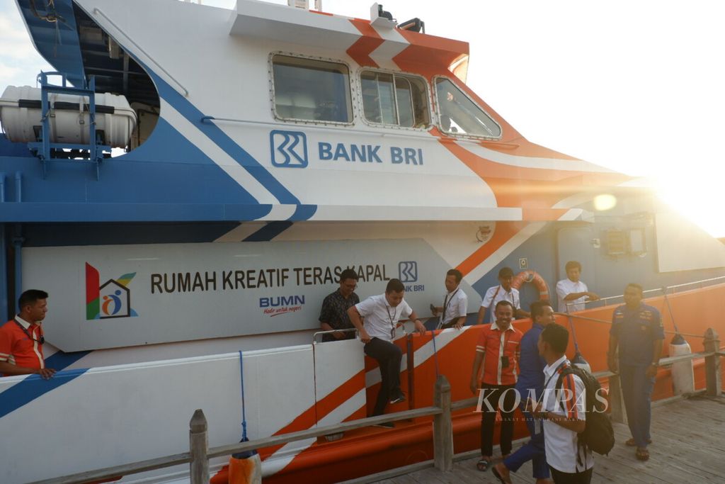 https://assetd.kompas.id/fbvuwEeaoA4xsiiVc30XlgsAS10=/1024x683/filters:watermark(https://cdn-content.kompas.id/umum/kompas_main_logo.png,-16p,-13p,0)/https%3A%2F%2Fkompas.id%2Fwp-content%2Fuploads%2F2019%2F07%2F908559E8-A5E2-4DC9-8763-376A7172B1C7_1564122198.jpeg