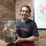 Win Daulat Hasnawi Menggaungkan Kopi Gayo ke Ibu Kota