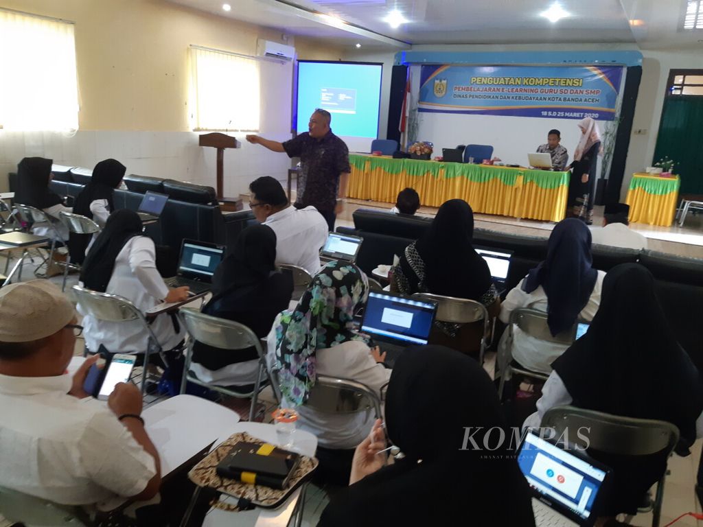 https://assetd.kompas.id/gQy9P2_jp0w4Xa6MWtSU1iFl4kI=/1024x768/filters:watermark(https://cdn-content.kompas.id/umum/kompas_main_logo.png,-16p,-13p,0)/https%3A%2F%2Fkompas.id%2Fwp-content%2Fuploads%2F2020%2F03%2F20200318_105706_1584526036.jpg