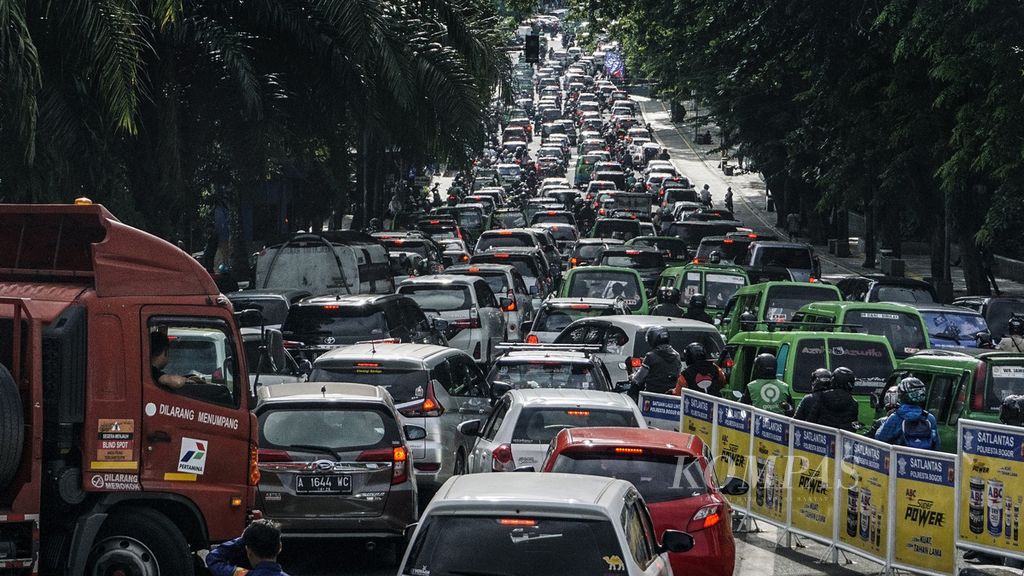 https://assetd.kompas.id/gVz9rKfoT4vbiWTZ-MnD3hU0Ru0=/1024x576/filters:watermark(https://cdn-content.kompas.id/umum/kompas_main_logo.png,-16p,-13p,0)/https%3A%2F%2Fkompas.id%2Fwp-content%2Fuploads%2F2021%2F11%2F2a0fb7b2-0d13-4a5e-a627-f2ceab8162d7_jpg.jpg