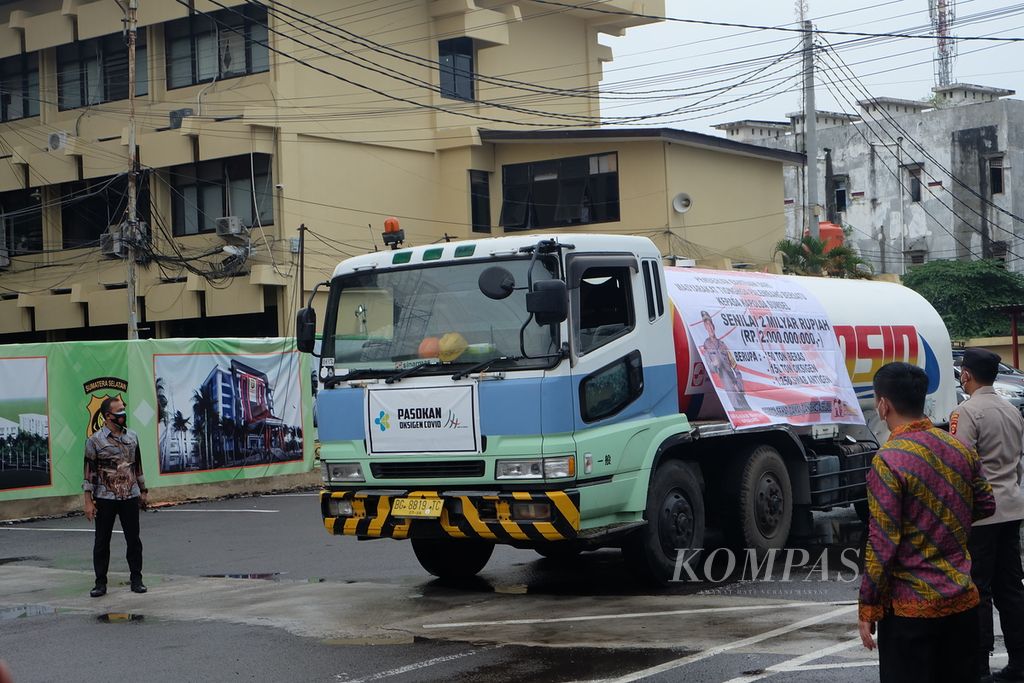 https://assetd.kompas.id/gXHuHZLAX7gt-In3sGz2BEpBldI=/1024x683/filters:watermark(https://cdn-content.kompas.id/umum/kompas_main_logo.png,-16p,-13p,0)/https%3A%2F%2Fkompas.id%2Fwp-content%2Fuploads%2F2021%2F08%2Fbe9a3a4a-abb0-4e22-984c-7a5d746d91e6_jpeg.jpg