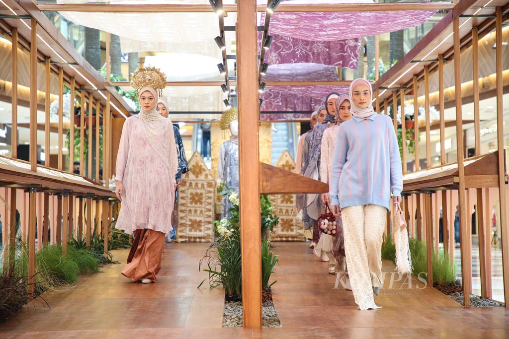 Minang Dekade Ria Miranda
