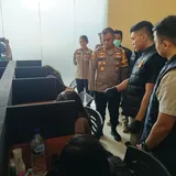 Polisi Gerebek Lokasi Operasi Judi ”Online” Berkedok Jualan Pakaian di Bandung