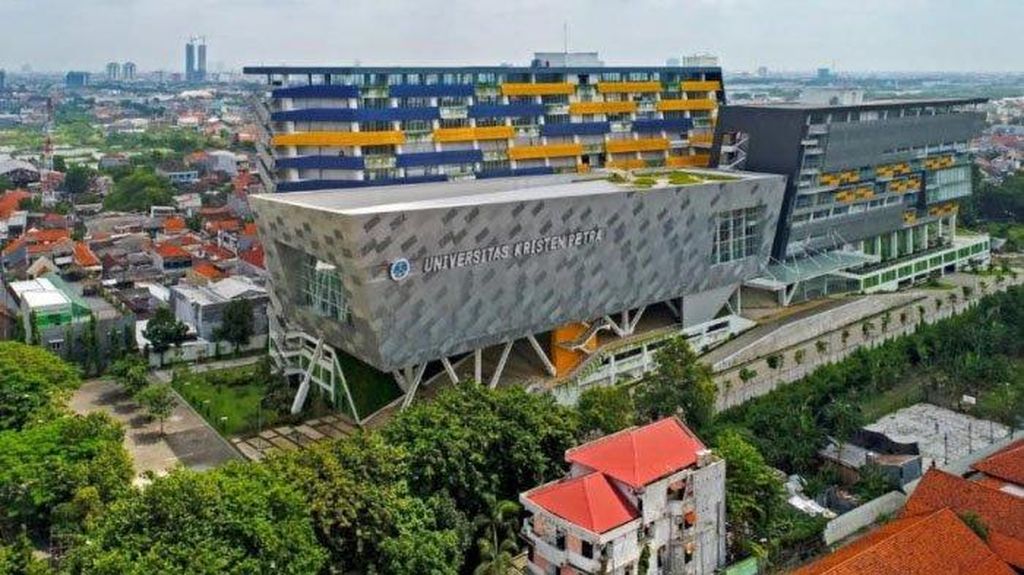 Kampus UK Petra Surabaya