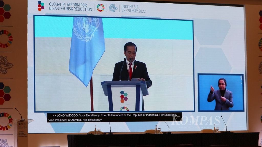 Foto tangkapan layar dari tayangan Presiden RI Joko Widodo dalam acara pembukaan pertemuan ke-7 GPDRR 2022 di Nusa Dua, Badung, Bali, Rabu (25/5/2022).