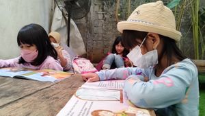 Kemampuan Membaca dan Menulis Anak Berkembang Lebih Baik dengan Latihan Menulis Tangan