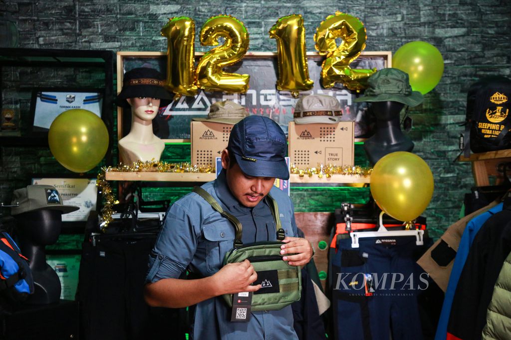 Harbolnas 12.12 digelar untuk mendorong penggunaan dan perdagangan produk-produk dalam negeri serta menjaga tingkat konsumsi domestik guna mendorong pertumbuhan ekonomi nasional.