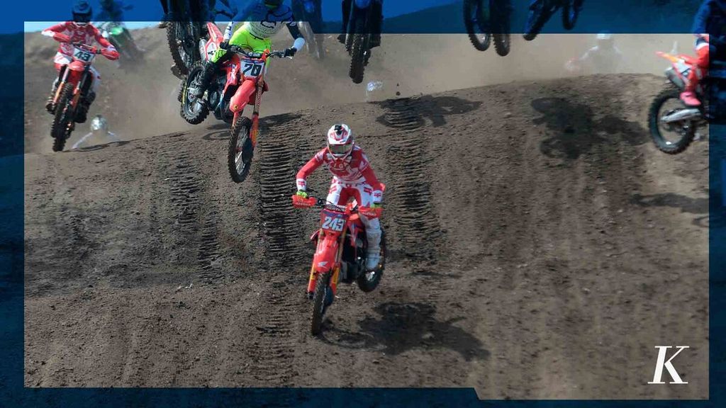 Team Gajser from the Honda Racing Team, donated the Rocket Motor Samota Circuit, Sumbawa, NTB, Sunday (26/6/2022).