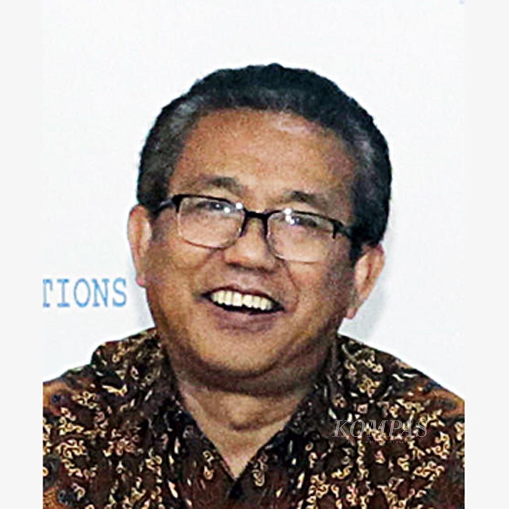  Pendeta Gomar Gultom, Ketua Umum Persekutuan Gereja-gereja di Indonesia