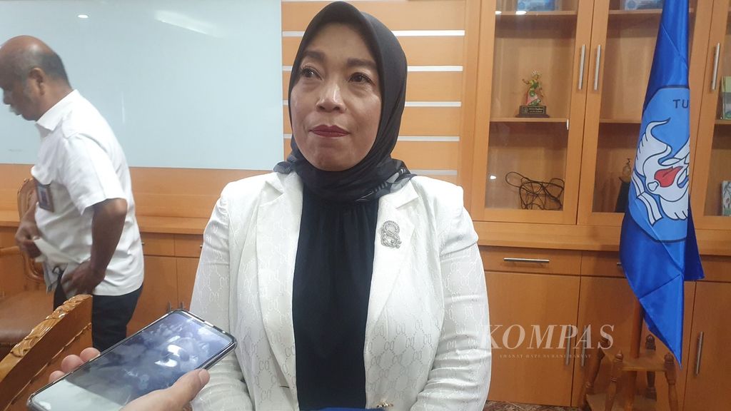 Direktur Jenderal Guru dan Tenaga Kependidikan, Kementerian Pendidikan, Kebudayaan, Riset, dan Teknologi (Kemendikbudristek) Nunuk Suryani saat diwawancara wartawan di Kantor Kemendikbudristek, Jakarta, Kamis (21/9/2023).