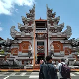 Pertaruhan Destinasi “Kotak Pasir” Bali-Mandalika