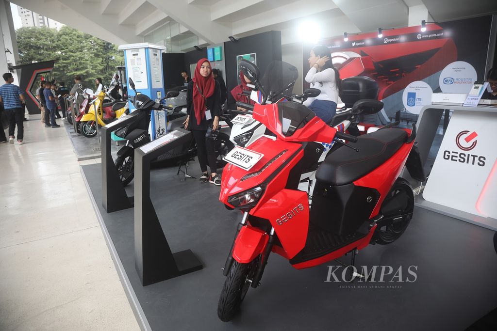 https://assetd.kompas.id/jgx5K9Whzxjlq8_LqwxrVTbgZ6w=/1024x683/filters:watermark(https://cdn-content.kompas.id/umum/kompas_main_logo.png,-16p,-13p,0)/https%3A%2F%2Fkompas.id%2Fwp-content%2Fuploads%2F2019%2F11%2Fa9623d6b-7041-4ff8-be14-ee65c4b97d46_jpg.jpg