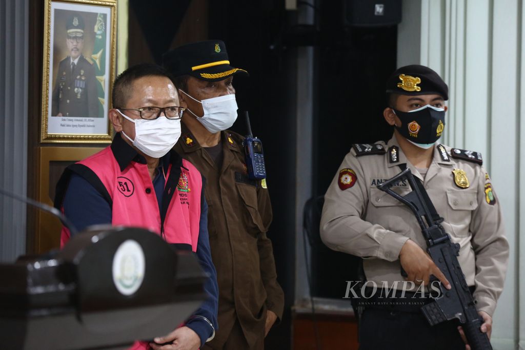 https://assetd.kompas.id/jmhB1FYjzn1pFmMQzGaSkRo_AA8=/1024x683/filters:watermark(https://cdn-content.kompas.id/umum/kompas_main_logo.png,-16p,-13p,0)/https%3A%2F%2Fkompas.id%2Fwp-content%2Fuploads%2F2021%2F06%2F886a4587-e632-4c14-b264-f6fe15609080_jpg.jpg