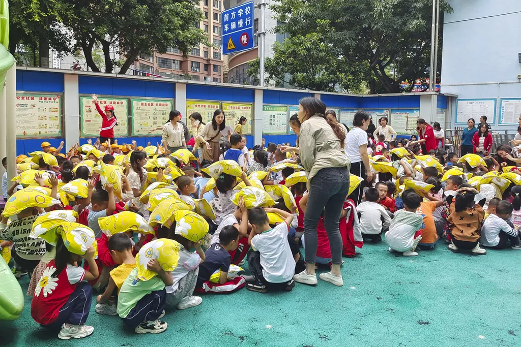 China Makes Rules to Make Kindergarten Education Fees Affordable