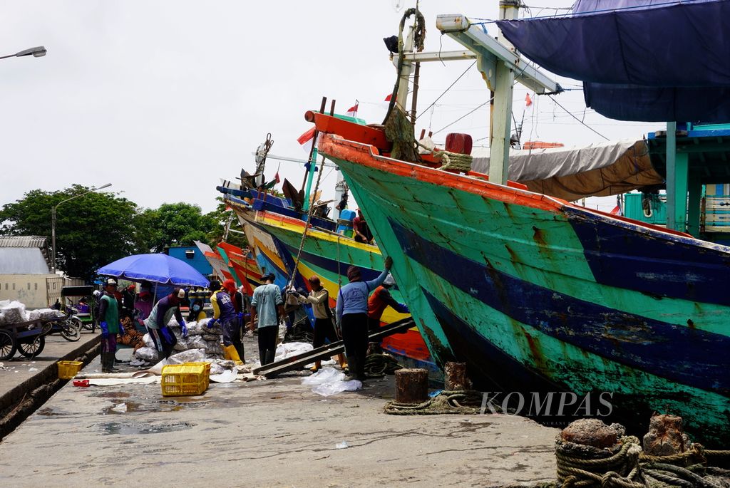 https://assetd.kompas.id/k9d5fpjm4AIZL9vJlTIeLcdxfb8=/1024x685/filters:watermark(https://cdn-content.kompas.id/umum/kompas_main_logo.png,-16p,-13p,0)/https%3A%2F%2Fkompas.id%2Fwp-content%2Fuploads%2F2021%2F02%2Ffb5ee182-507c-458b-95b3-3ae01cdc542e_jpg.jpg
