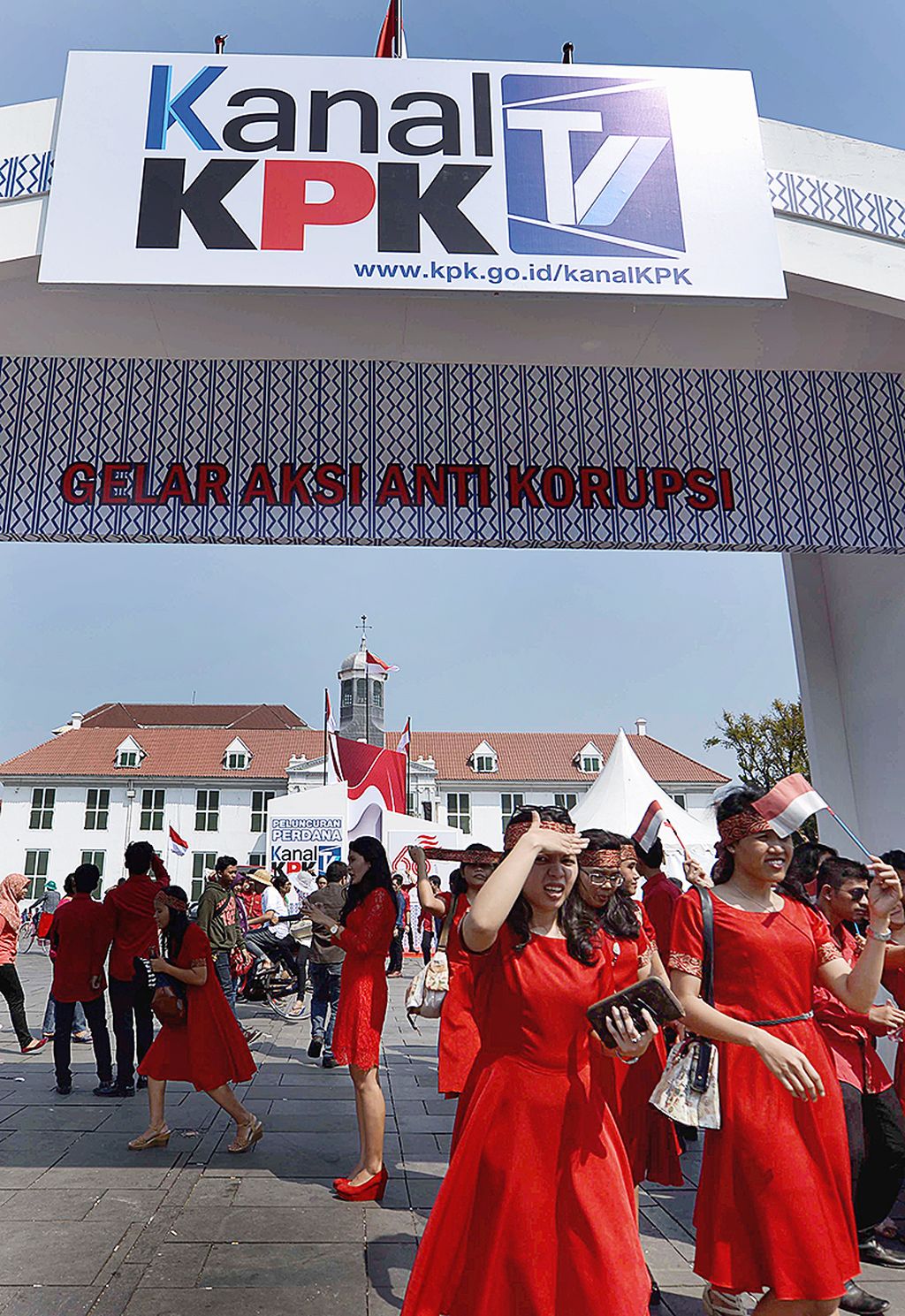 https://assetd.kompas.id/kI9p_Hma23Zvpwwr0wgOZ1Fm_Xk=/1024x1489/https%3A%2F%2Fkompas.id%2Fwp-content%2Fuploads%2F2018%2F06%2Fkompas_tark_8394325_13_0-1.jpeg