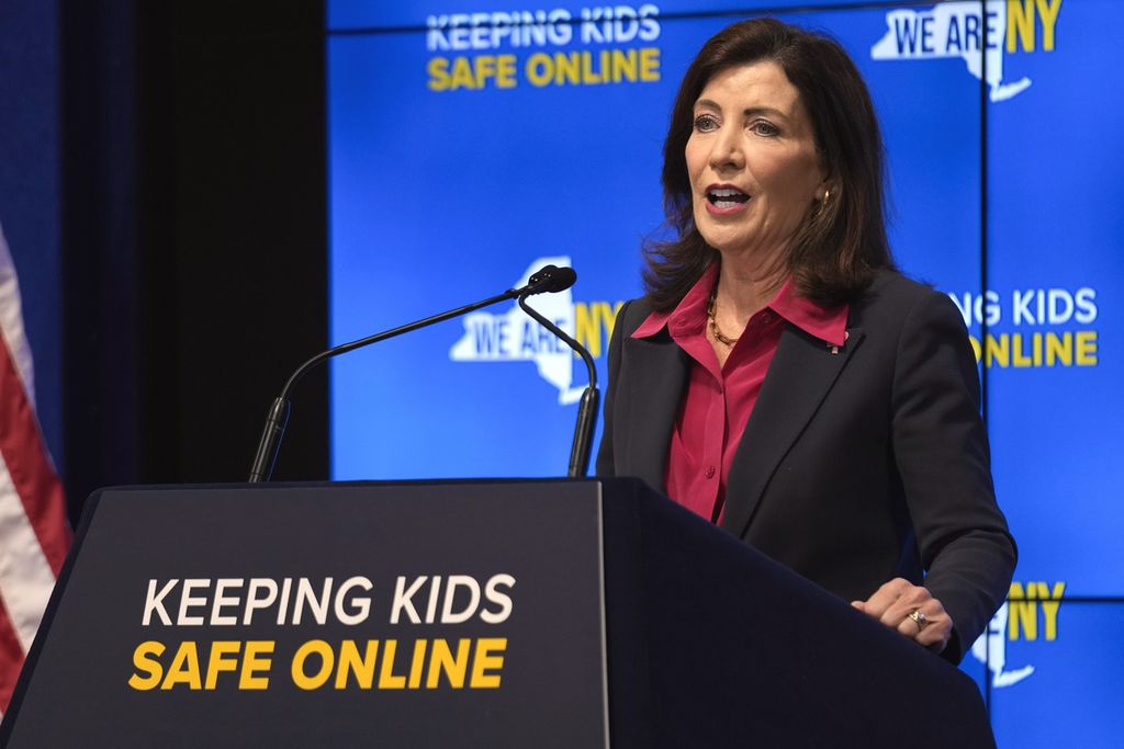 Gubernur New York Kathy Hochul di New York, Amerika Serikat, Oktober 2023.