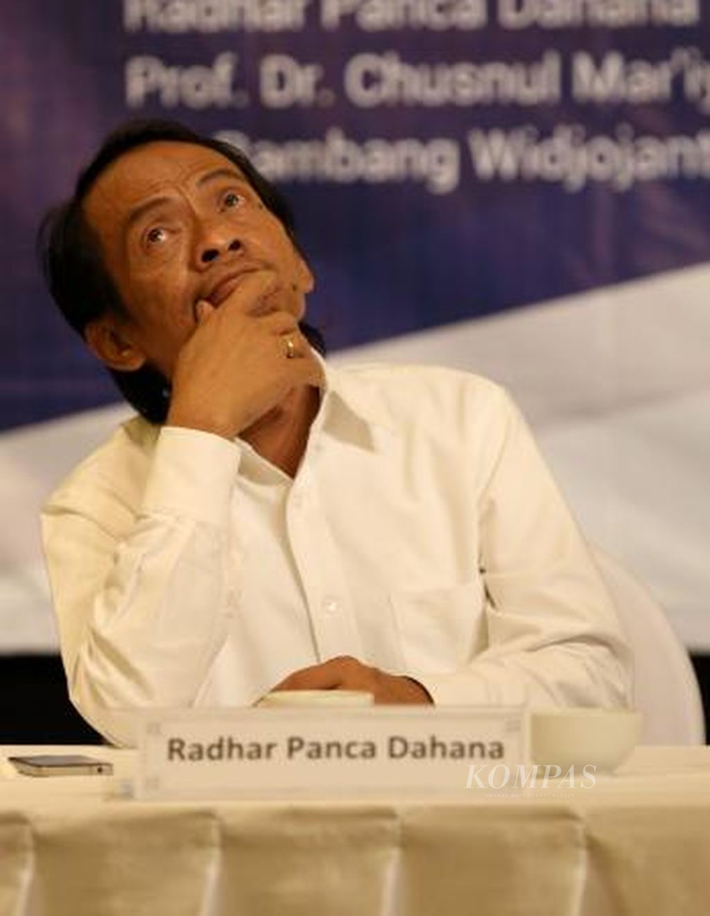 https://assetd.kompas.id/ktTCSL5o71jZiz7uD6JRR_P5RcQ=/1024x1320/filters:watermark(https://cdn-content.kompas.id/umum/kompas_main_logo.png,-16p,-13p,0)/https%3A%2F%2Fkompas.id%2Fwp-content%2Fuploads%2F2018%2F11%2Fradhar.jpg