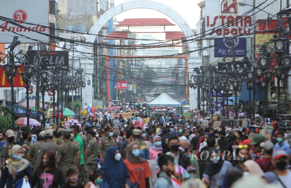 https://assetd.kompas.id/l-lW3rtfe48mQy1wQwv0KPuxg-g=/1024x660/filters:watermark(https://cdn-content.kompas.id/umum/kompas_main_logo.png,-16p,-13p,0)/https%3A%2F%2Fkompas.id%2Fwp-content%2Fuploads%2F2021%2F05%2F20210508TAM-03_1620476559.jpg