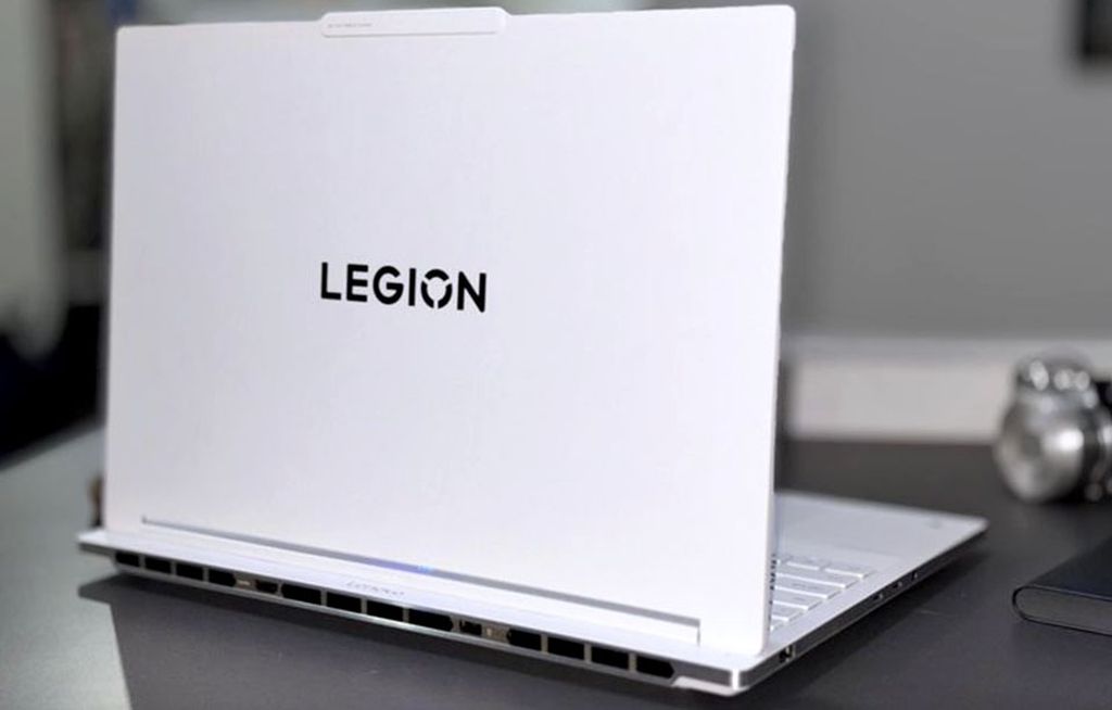 Lenovo Legion 7i 16IAX10