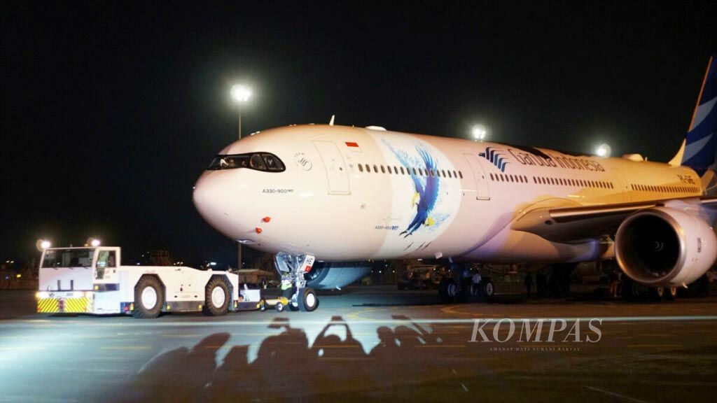 https://assetd.kompas.id/lCJ_Y4jToMID_nK_Mq6Nd2gXvtg=/1024x576/filters:watermark(https://cdn-content.kompas.id/umum/kompas_main_logo.png,-16p,-13p,0)/https%3A%2F%2Fkompas.id%2Fwp-content%2Fuploads%2F2019%2F12%2F20191206_ENGLISH-PENYELUNDUPAN-DI-GARUDA_A_web_1575631472.jpg