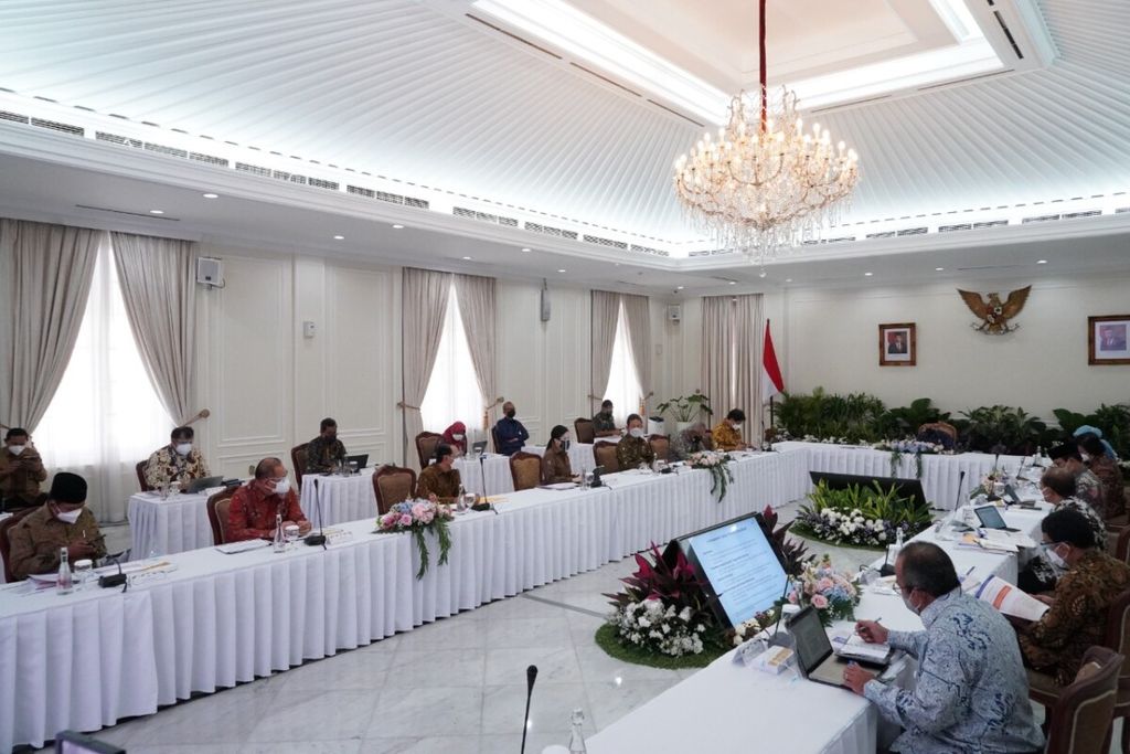 https://assetd.kompas.id/lLDotTQKPXGNn_8gCskzycVDLO0=/1024x683/https%3A%2F%2Fkompas.id%2Fwp-content%2Fuploads%2F2021%2F09%2FWakil-Presiden-Maruf-Amin-pada-15-September-2021_1631705861.jpeg